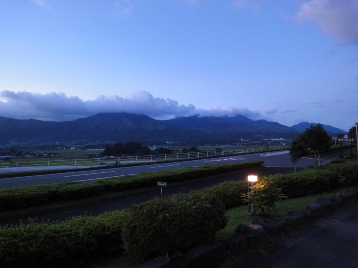 ホテル 四季の森 阿蘇市 エクステリア 写真